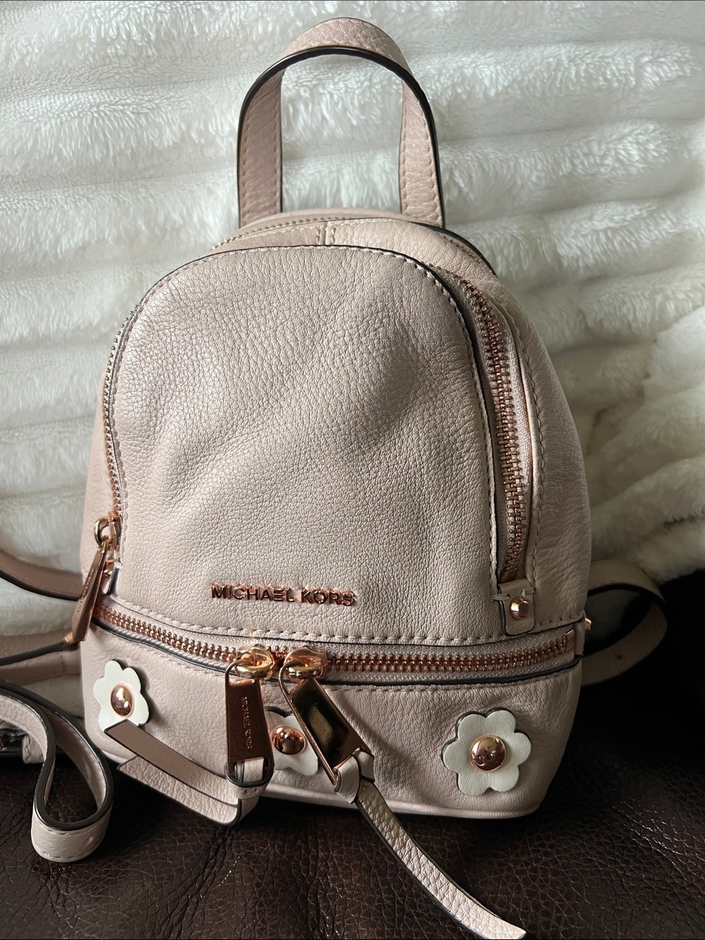 🌸 Michael Kors Mini Rhea Blush Pink Leather Mini Backpack with Floral Accents 🌸